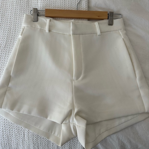 Parentezi white shorts - Picture 1 of 3